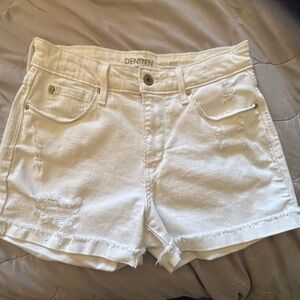 Denizen Levi's women's W28"XL3" white distressed high-rise short shorts 5 pocket